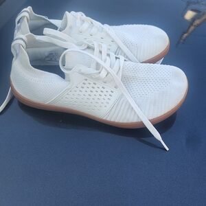 WHITIN MEN SNEAKERS CROSS TRAINER SIZE 8.5 W WHITE MESH MIDFOOD STABILITY